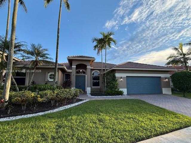 Small Image of 1825 VICTORIA POINTE CIR, Weston Number 3