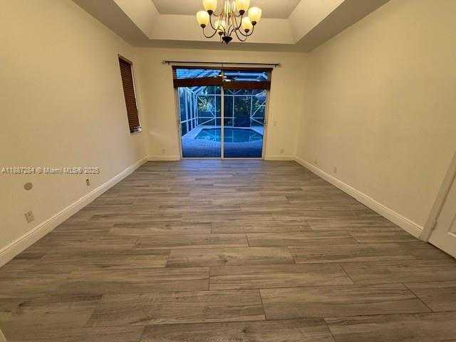Small Image of 1825 VICTORIA POINTE CIR, Weston Number 33