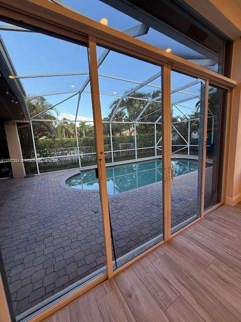 Small Image of 1825 VICTORIA POINTE CIR, Weston Number 9