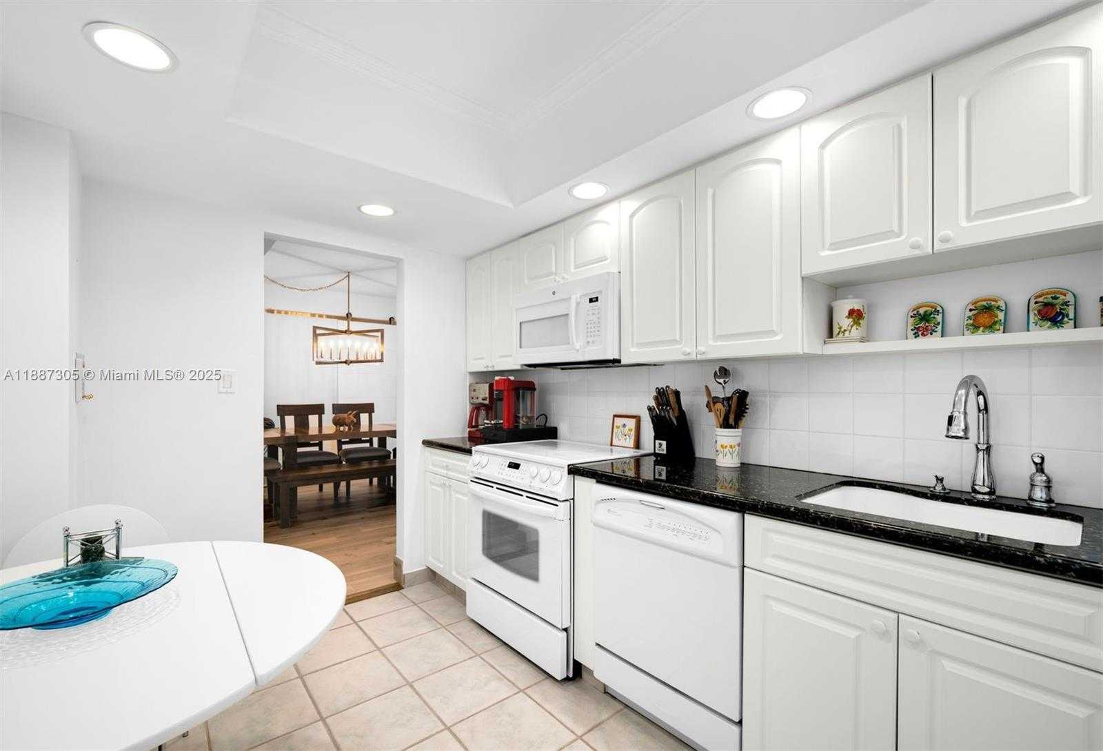 Small Image of 10185 COLLINS AVE #519, Bal Harbour Number 15