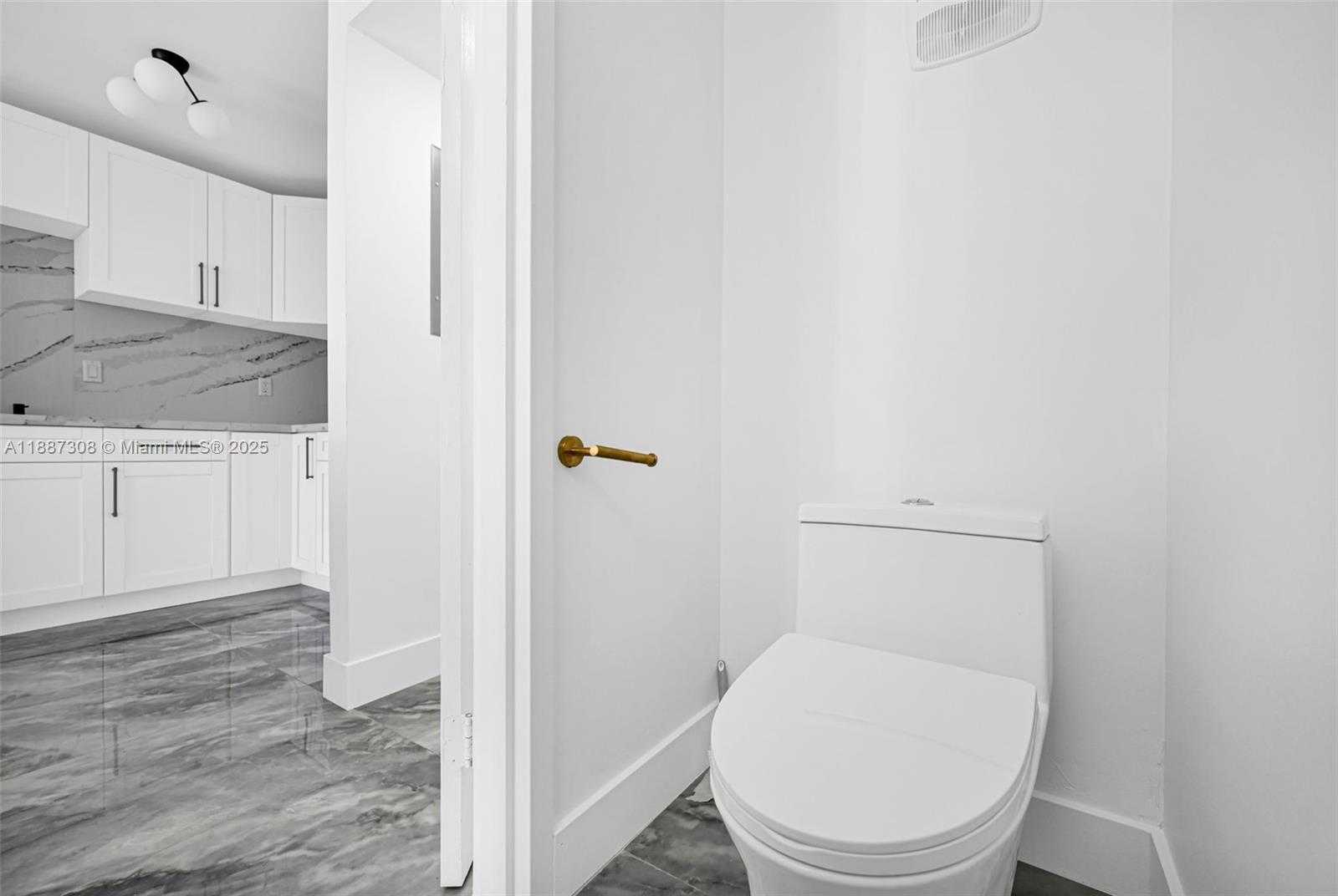 Small Image of 17800 ATLANTIC BLVD #PH8, Sunny Isles Beach Number 14