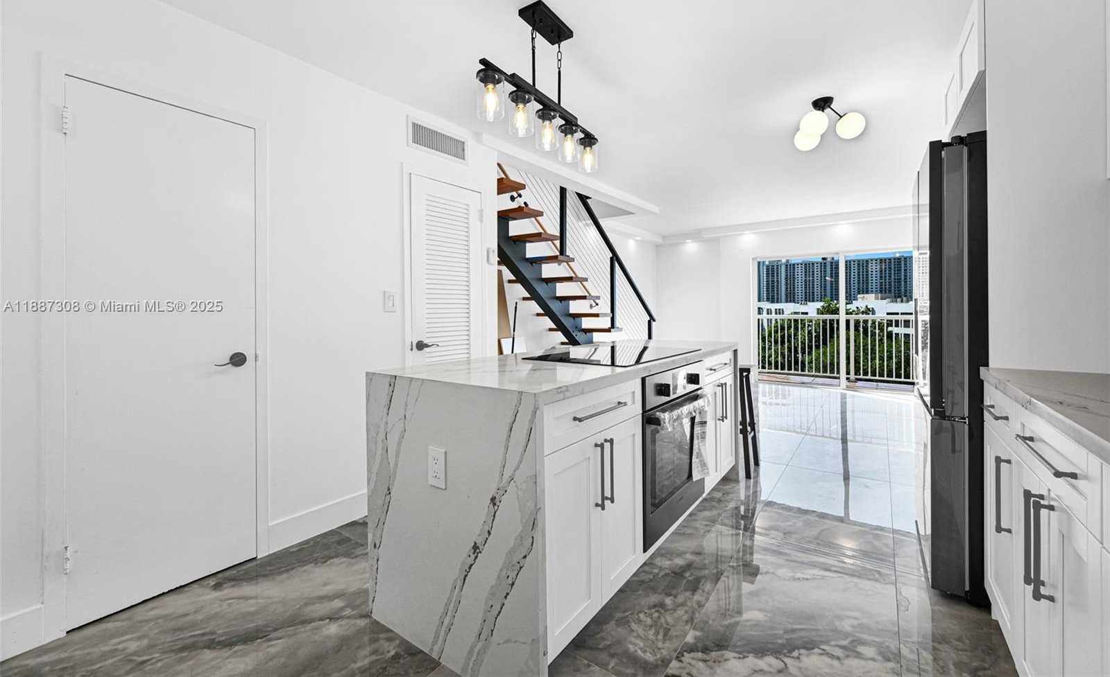 Small Image of 17800 ATLANTIC BLVD #PH8, Sunny Isles Beach Number 17