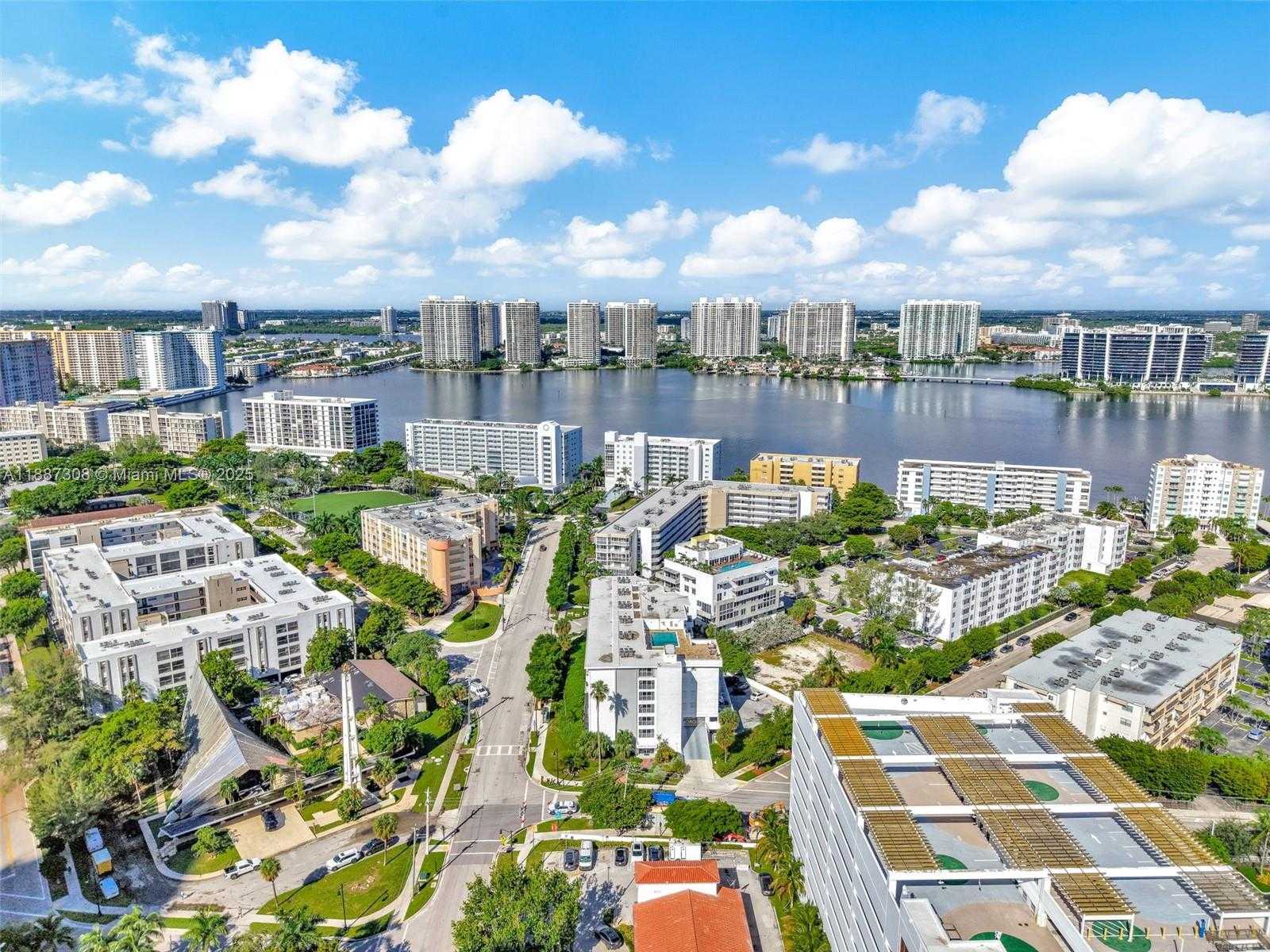 Small Image of 17800 ATLANTIC BLVD #PH8, Sunny Isles Beach Number 24