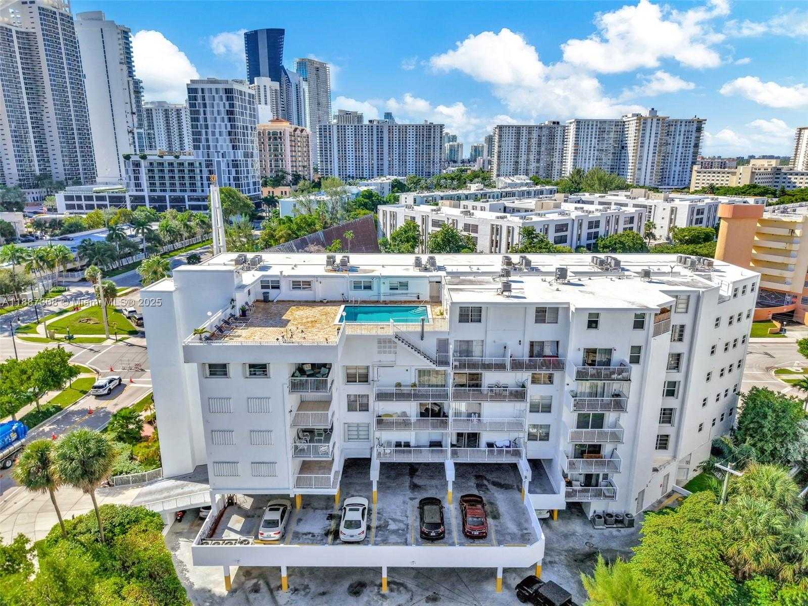 Small Image of 17800 ATLANTIC BLVD #PH8, Sunny Isles Beach Number 27
