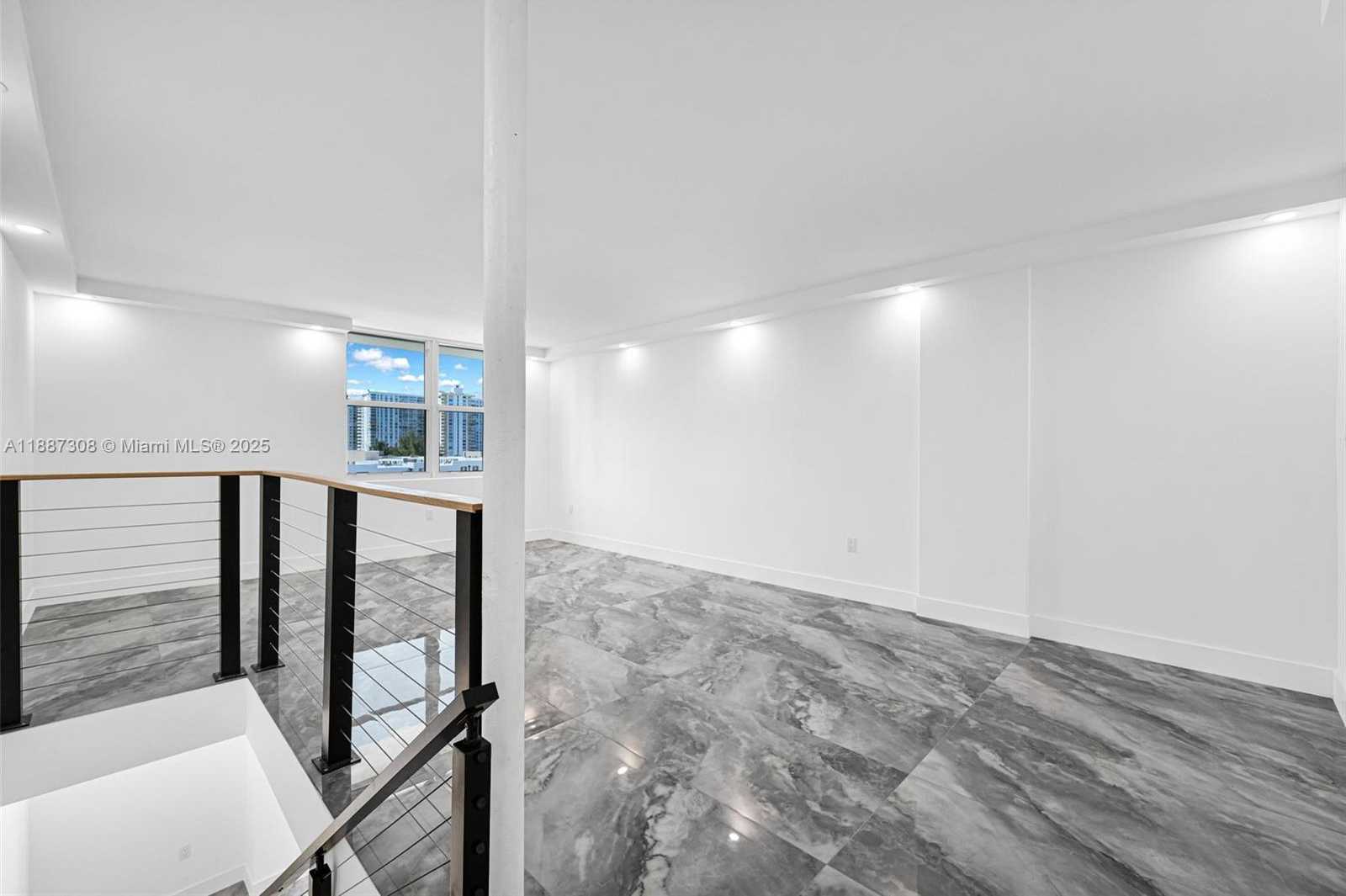 Small Image of 17800 ATLANTIC BLVD #PH8, Sunny Isles Beach Number 9