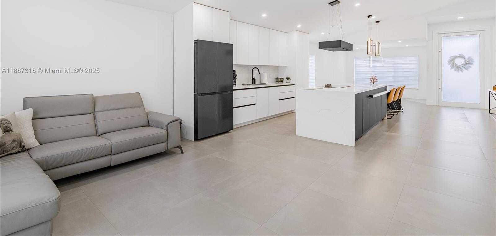 Small Image of 18063 SOUTH WEST 13TH ST, Pembroke Pines Number 11