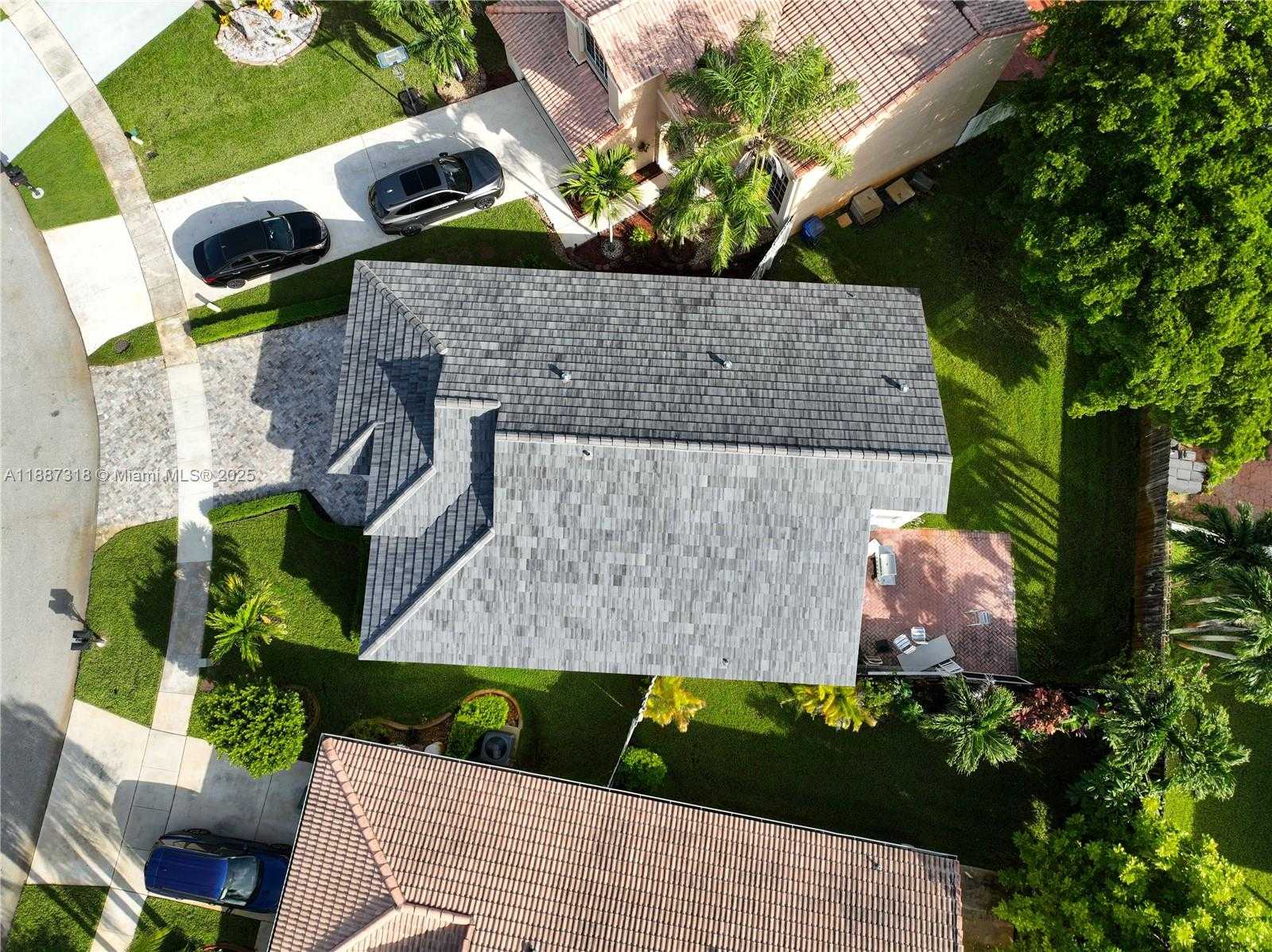 Small Image of 18063 SOUTH WEST 13TH ST, Pembroke Pines Number 30