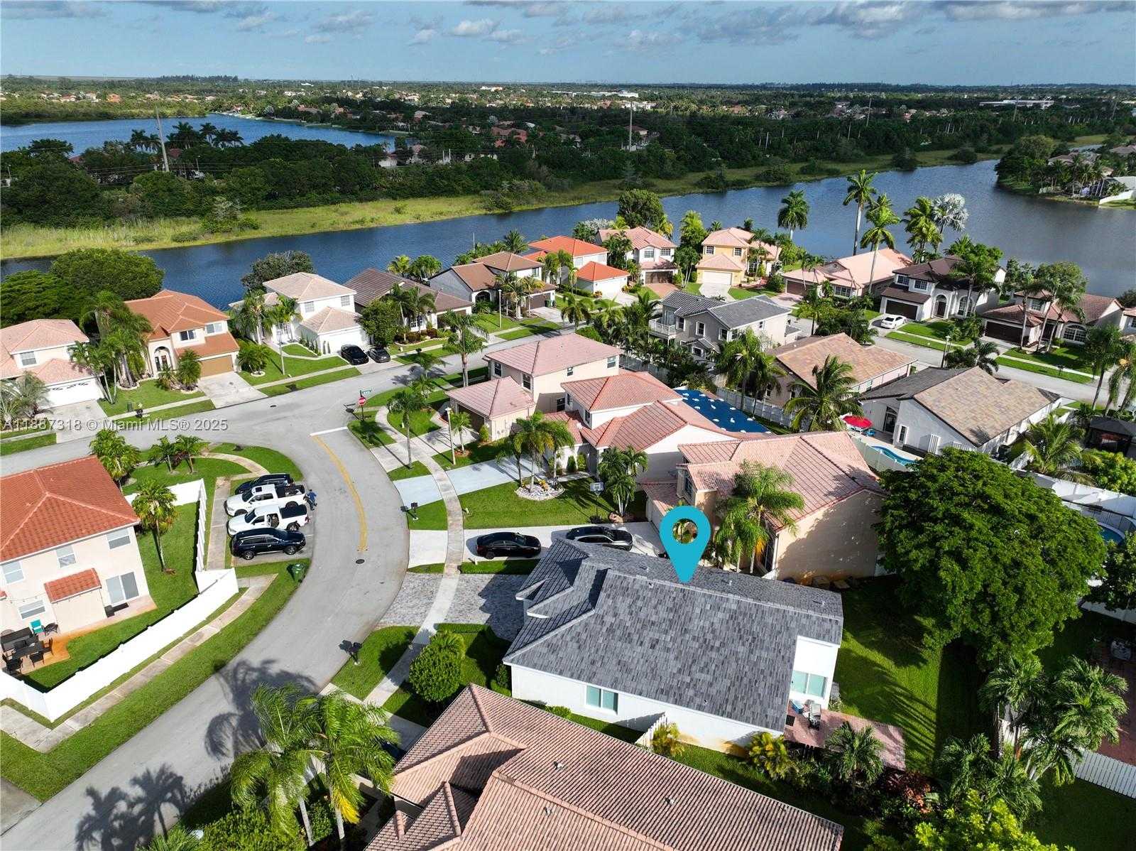 Small Image of 18063 SOUTH WEST 13TH ST, Pembroke Pines Number 31