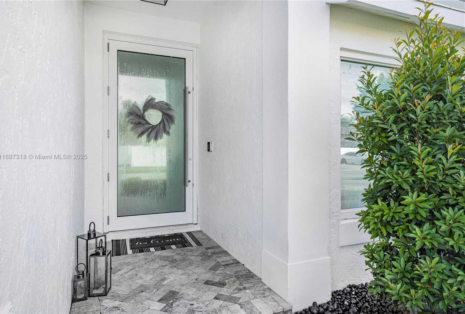 Small Image of 18063 SOUTH WEST 13TH ST, Pembroke Pines Number 5