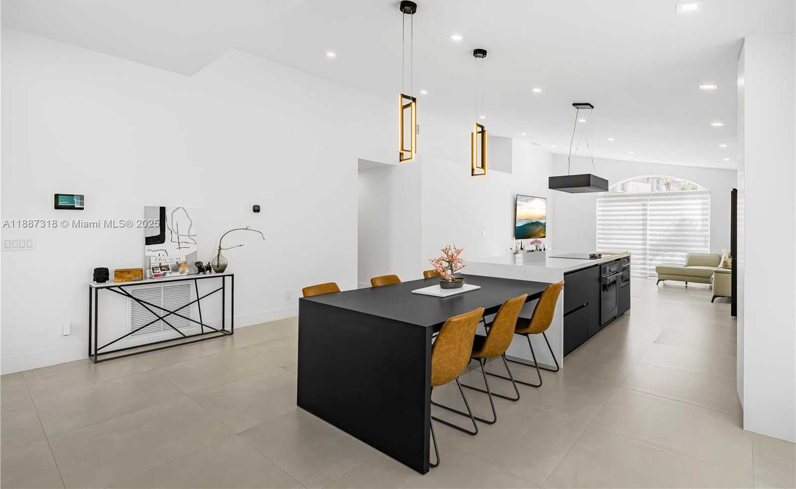 Small Image of 18063 SOUTH WEST 13TH ST, Pembroke Pines Number 8