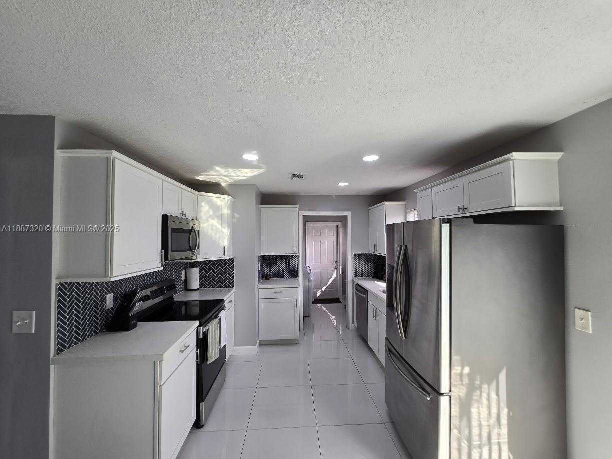 Small Image of 1604 SOUTH WEST 7TH ST, Homestead Number 5