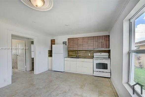 Small Image of 1030 NORTH 18TH ST, West Palm Beach Number 6