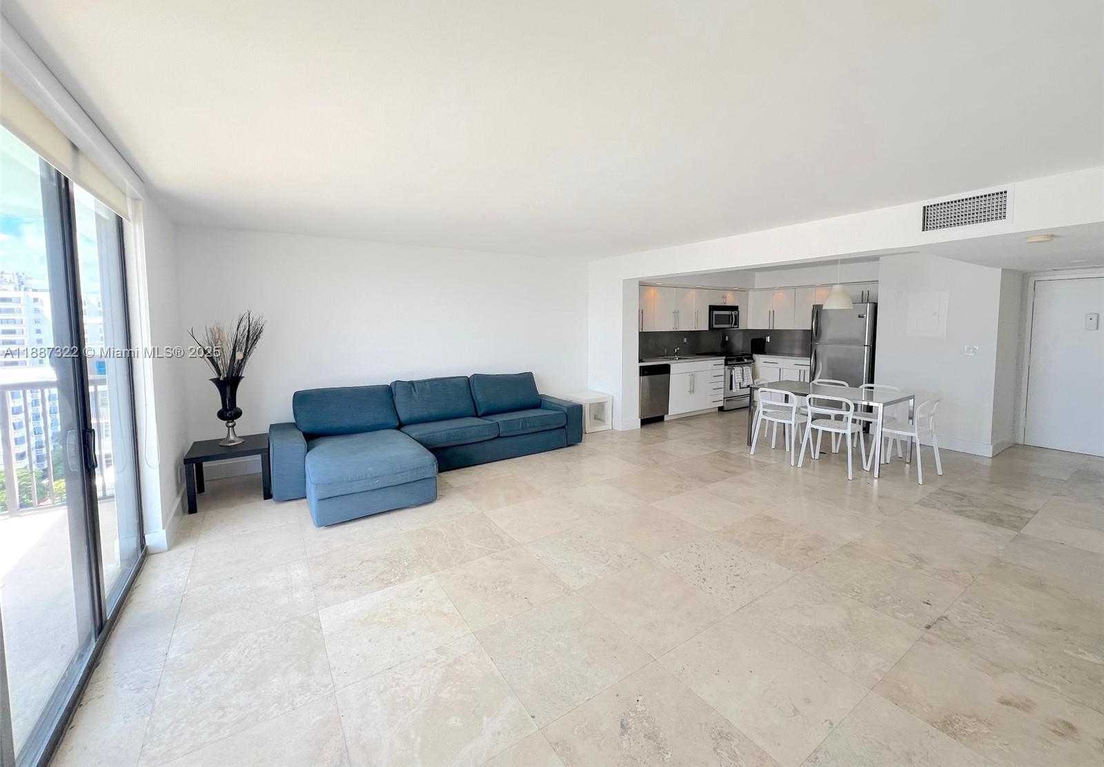Small Image of 1800 COLLINS AVE #12E, Miami Beach Number 10