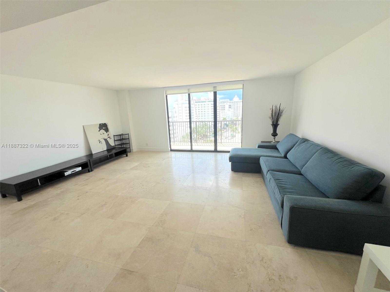 Small Image of 1800 COLLINS AVE #12E, Miami Beach Number 5