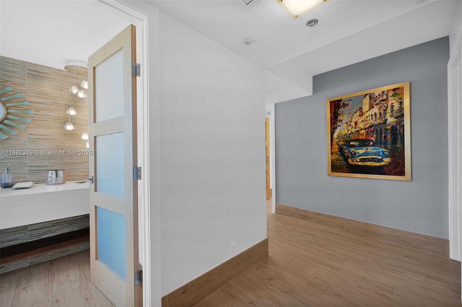 Small Image of 1627 BRICKELL AVE #2507, Miami Number 19