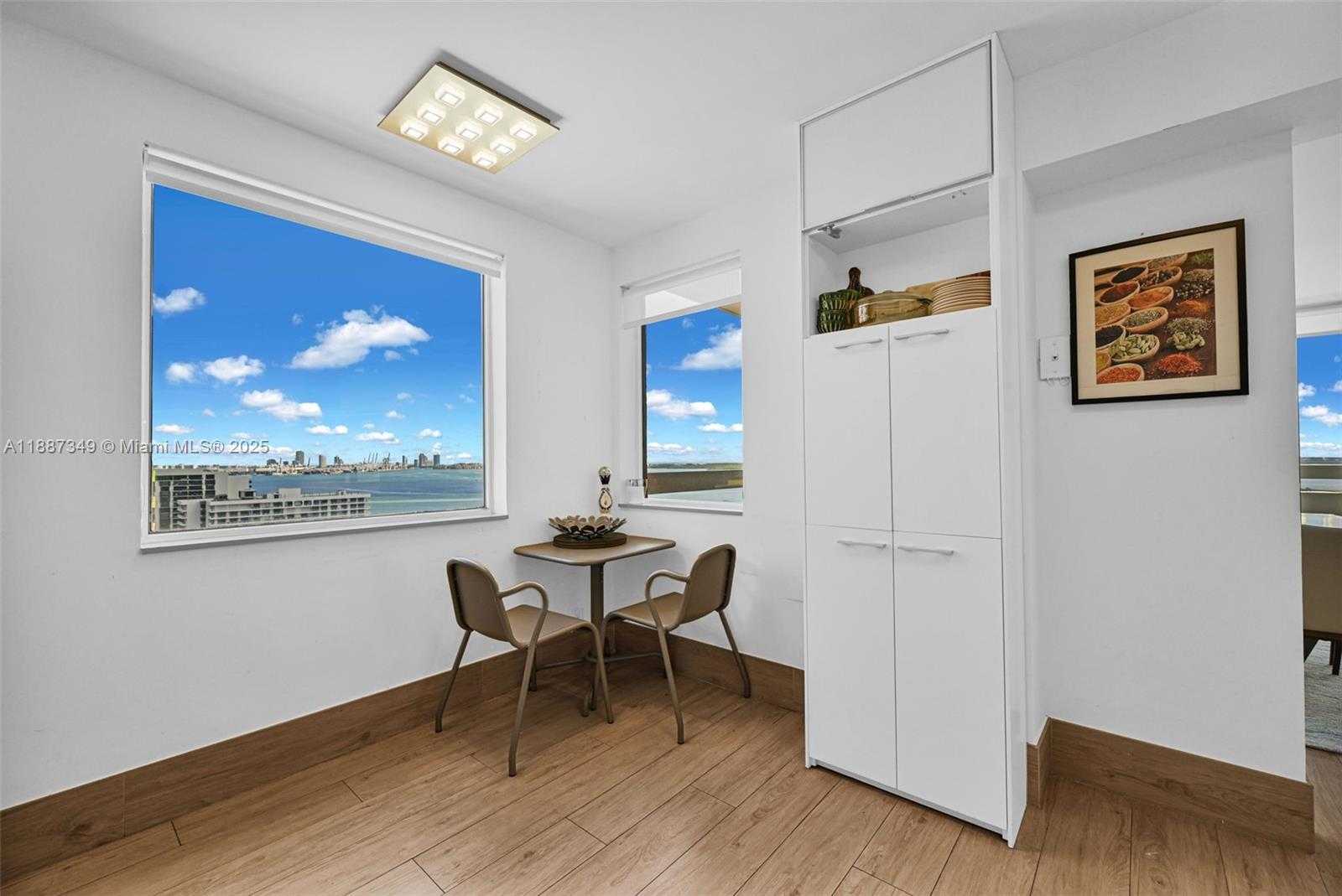 Small Image of 1627 BRICKELL AVE #2507, Miami Number 20