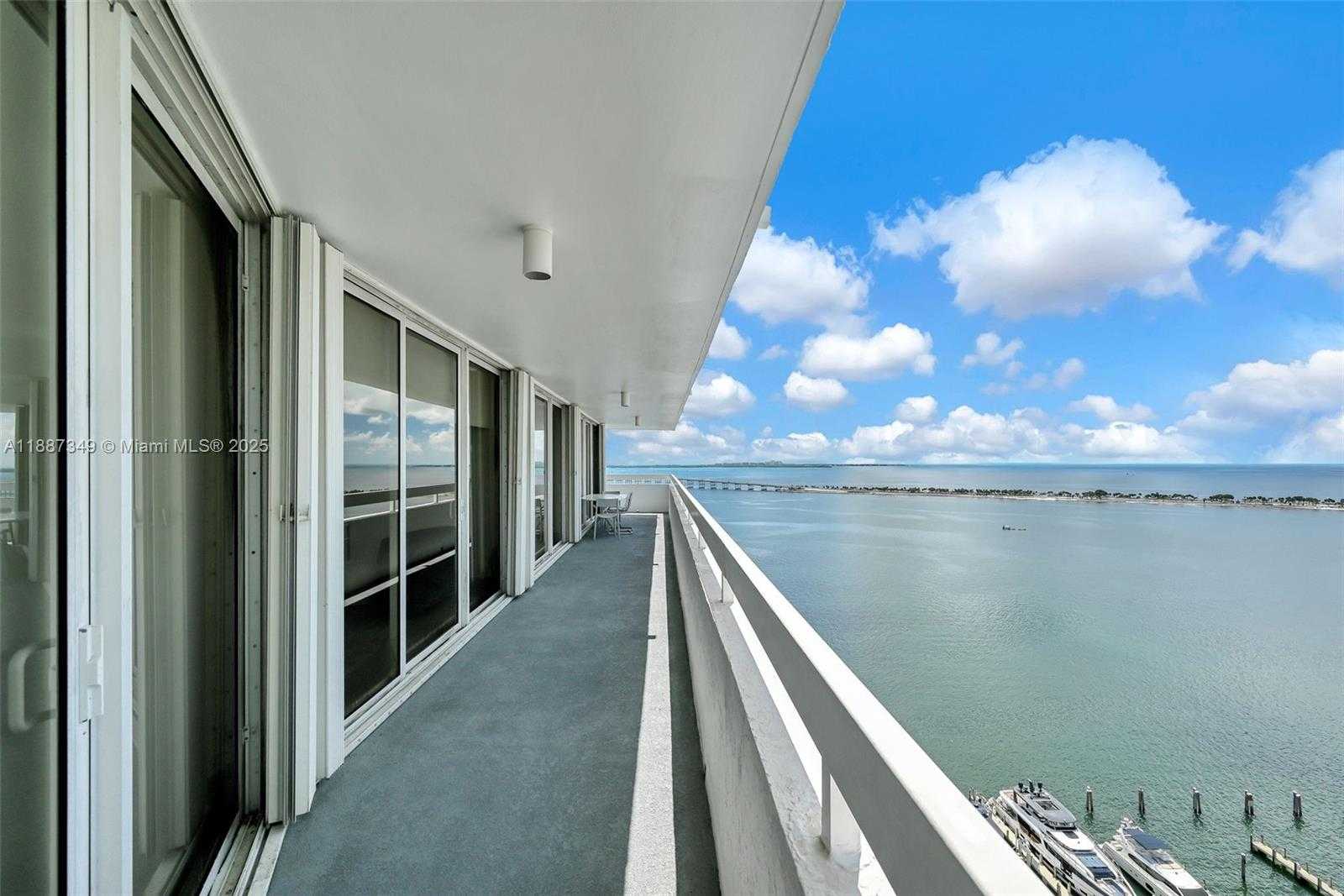 Small Image of 1627 BRICKELL AVE #2507, Miami Number 26