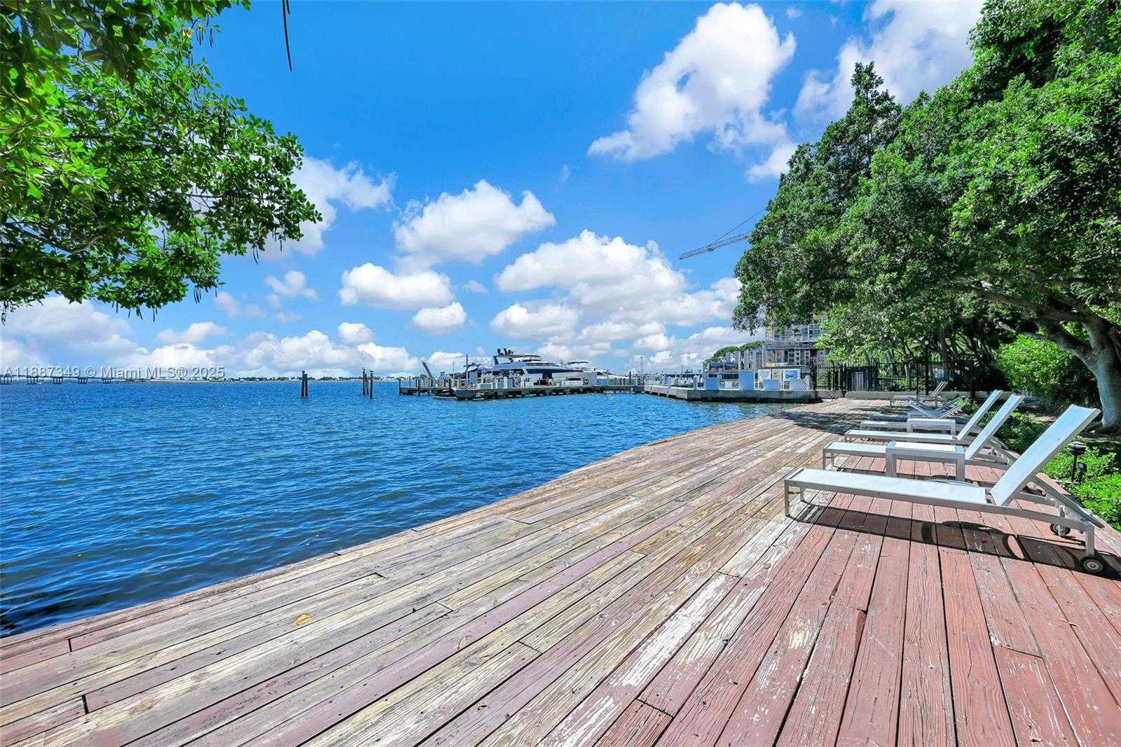 Small Image of 1627 BRICKELL AVE #2507, Miami Number 31