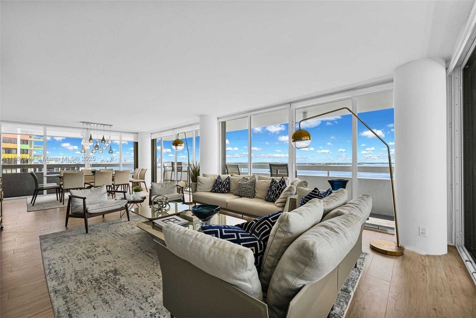 Small Image of 1627 BRICKELL AVE #2507, Miami Number 4