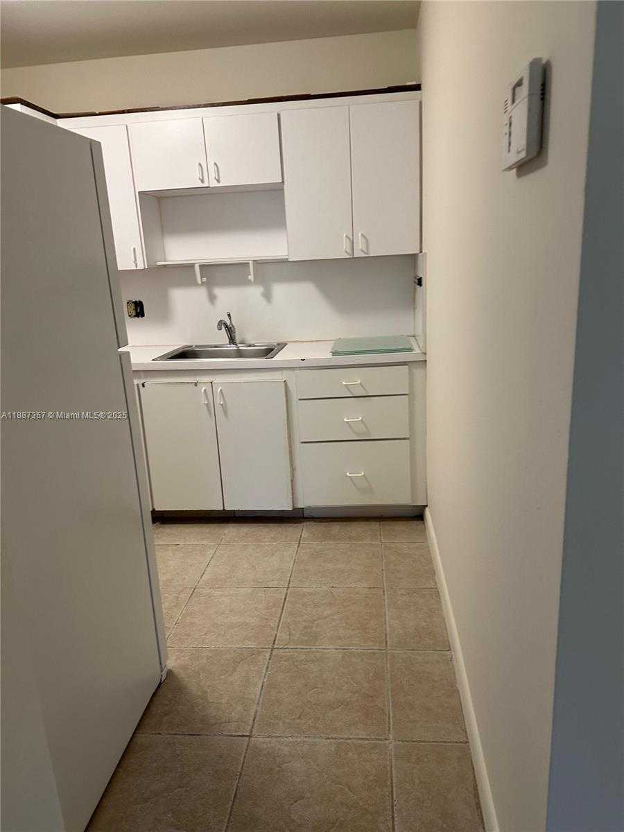 Small Image of 7955 SOUTH WEST 86TH ST #502, Miami Number 12