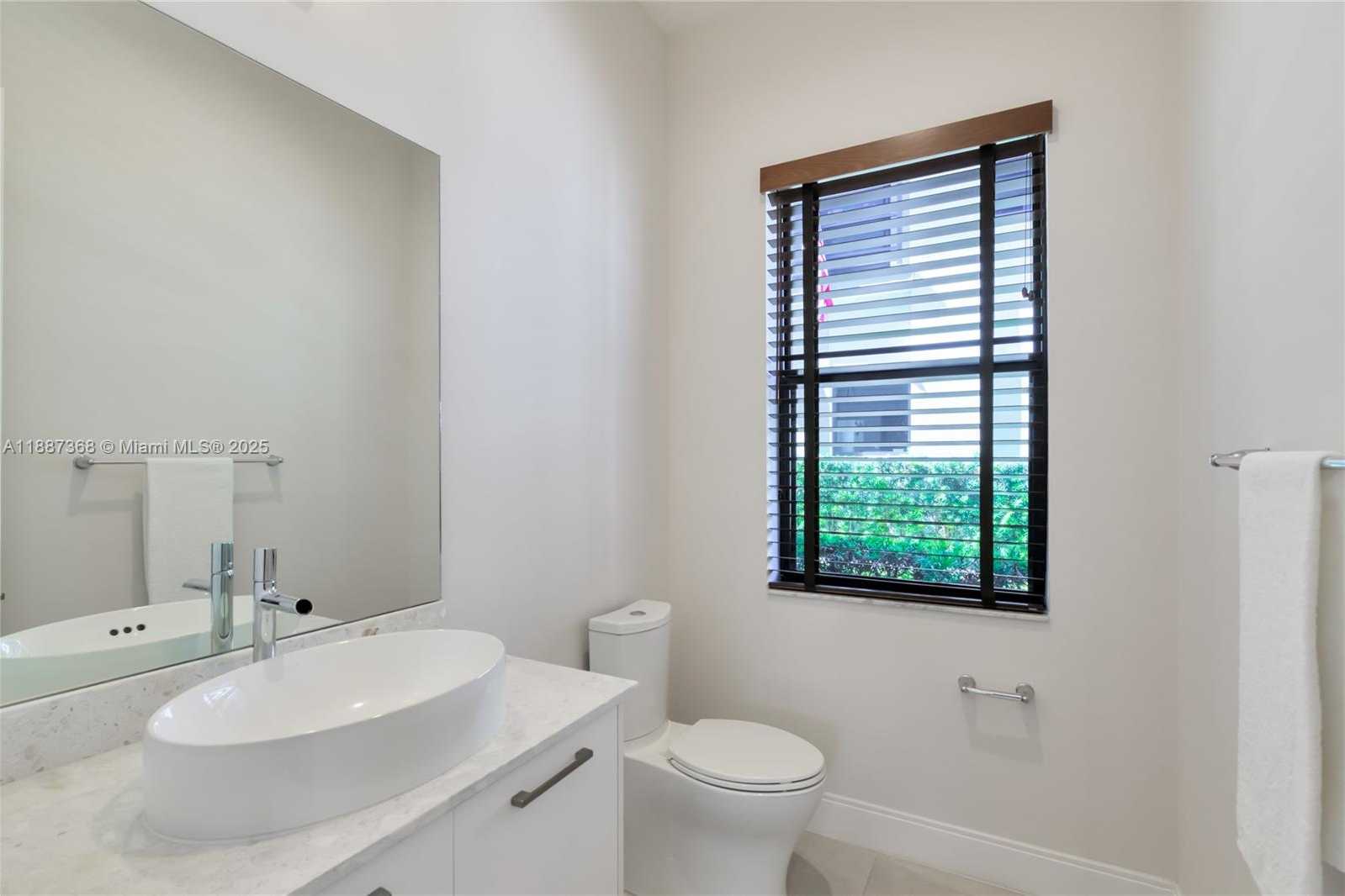 Small Image of 8217 NORTH WEST 46TH ST, Doral Number 12