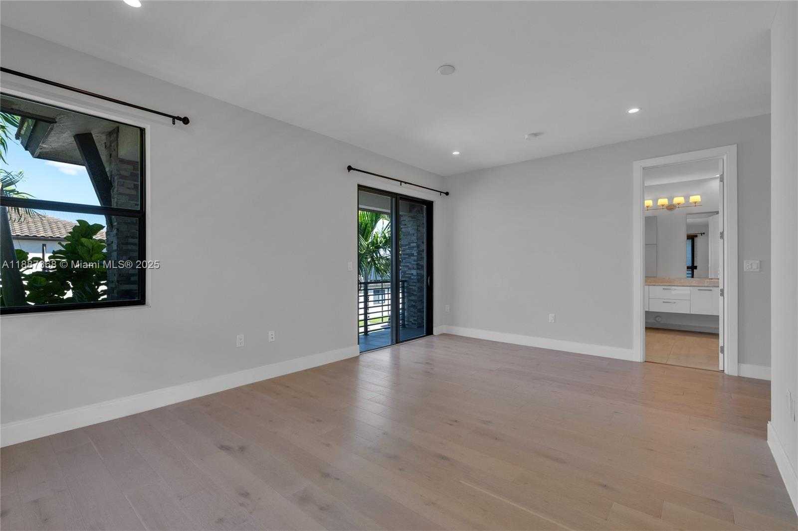 Small Image of 8217 NORTH WEST 46TH ST, Doral Number 16