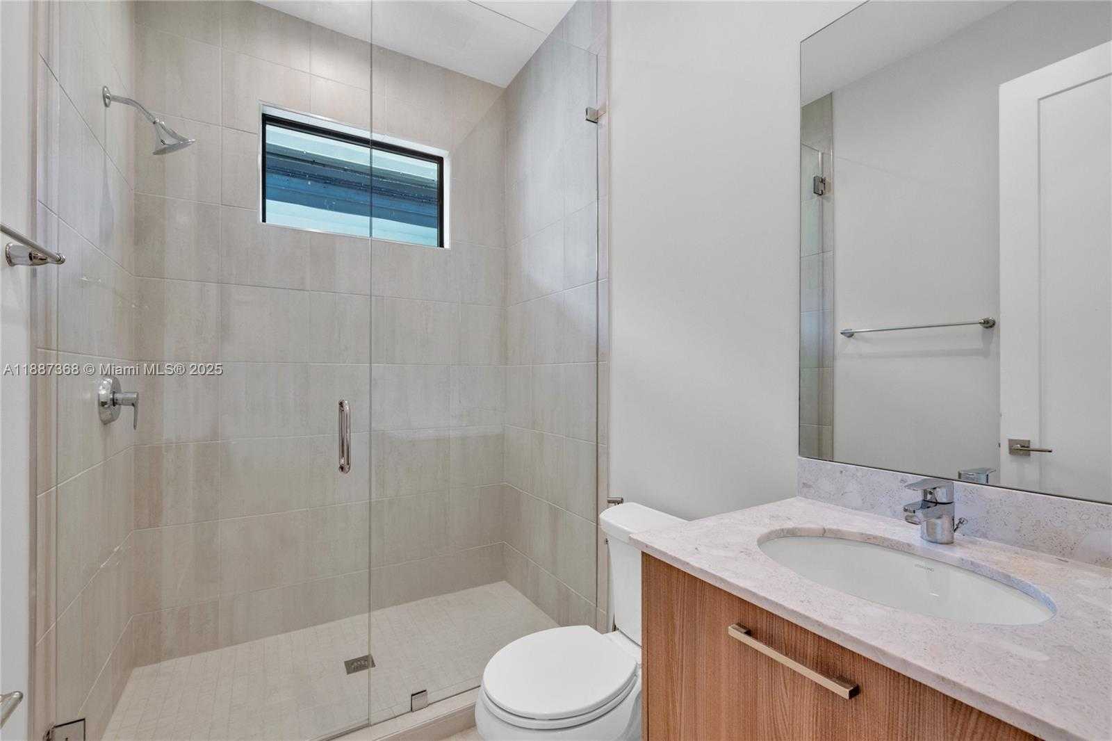 Small Image of 8217 NORTH WEST 46TH ST, Doral Number 24