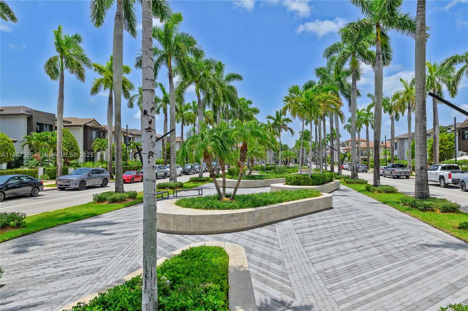 Small Image of 8217 NORTH WEST 46TH ST, Doral Number 31