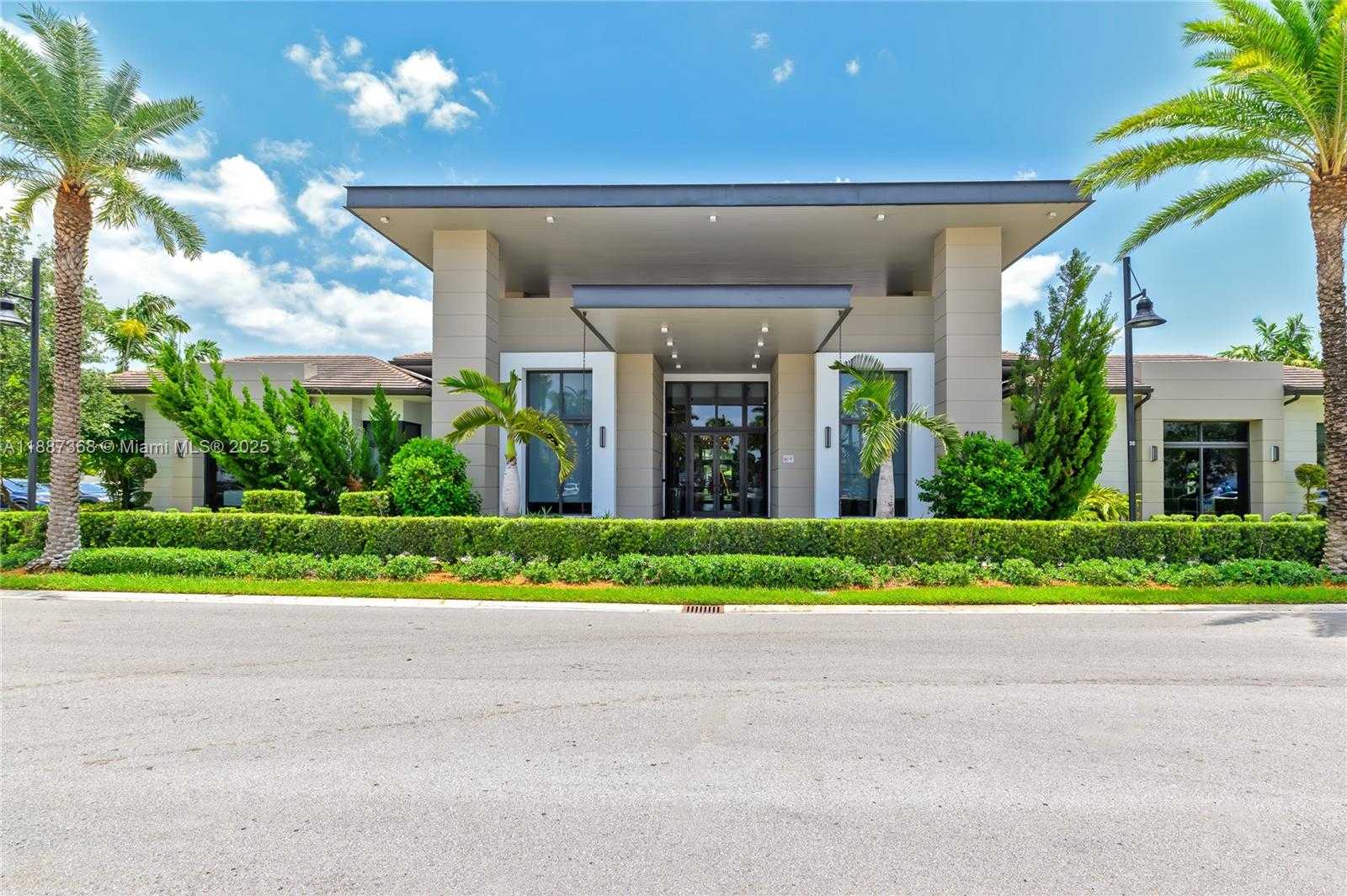 Small Image of 8217 NORTH WEST 46TH ST, Doral Number 33