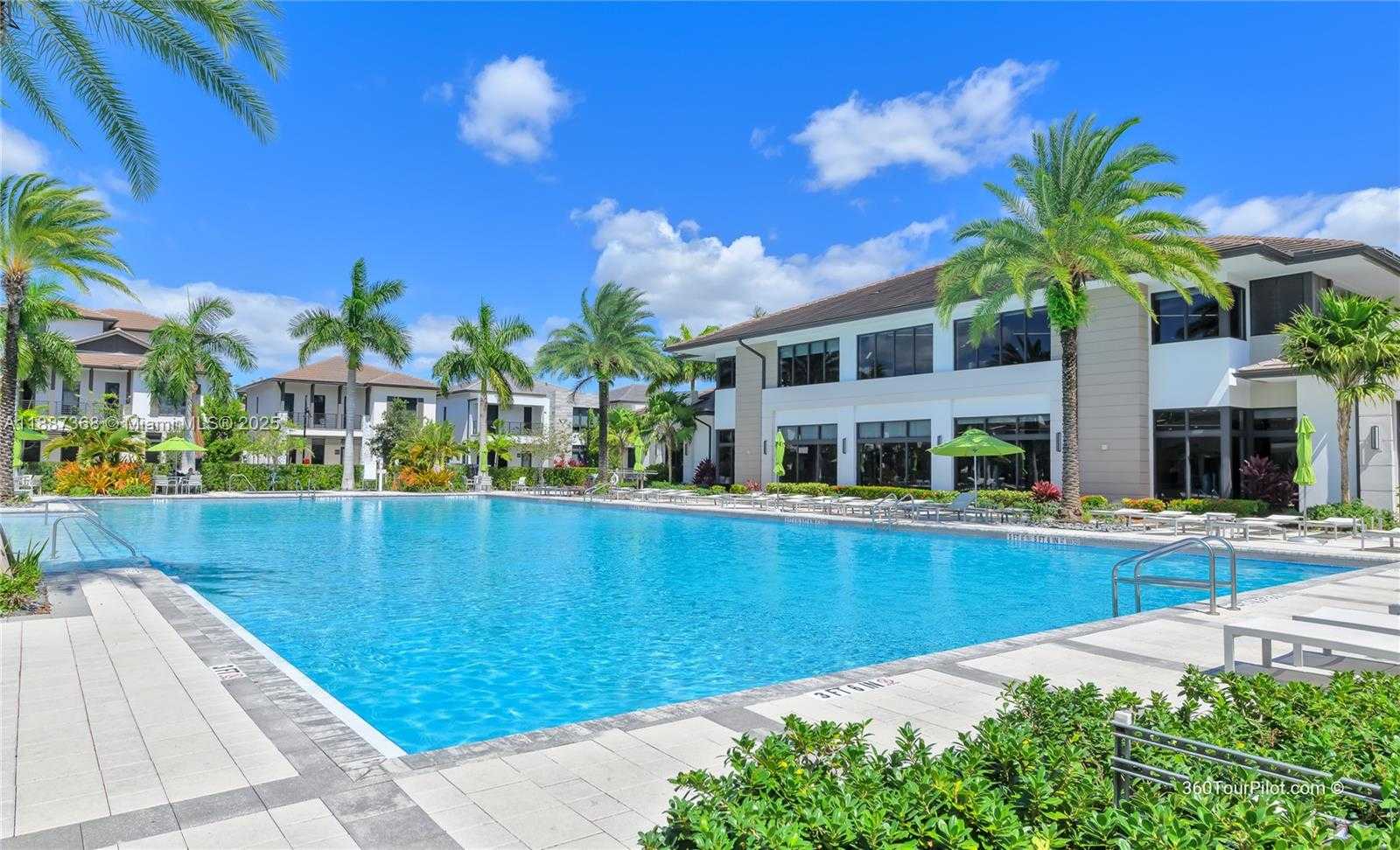 Small Image of 8217 NORTH WEST 46TH ST, Doral Number 35