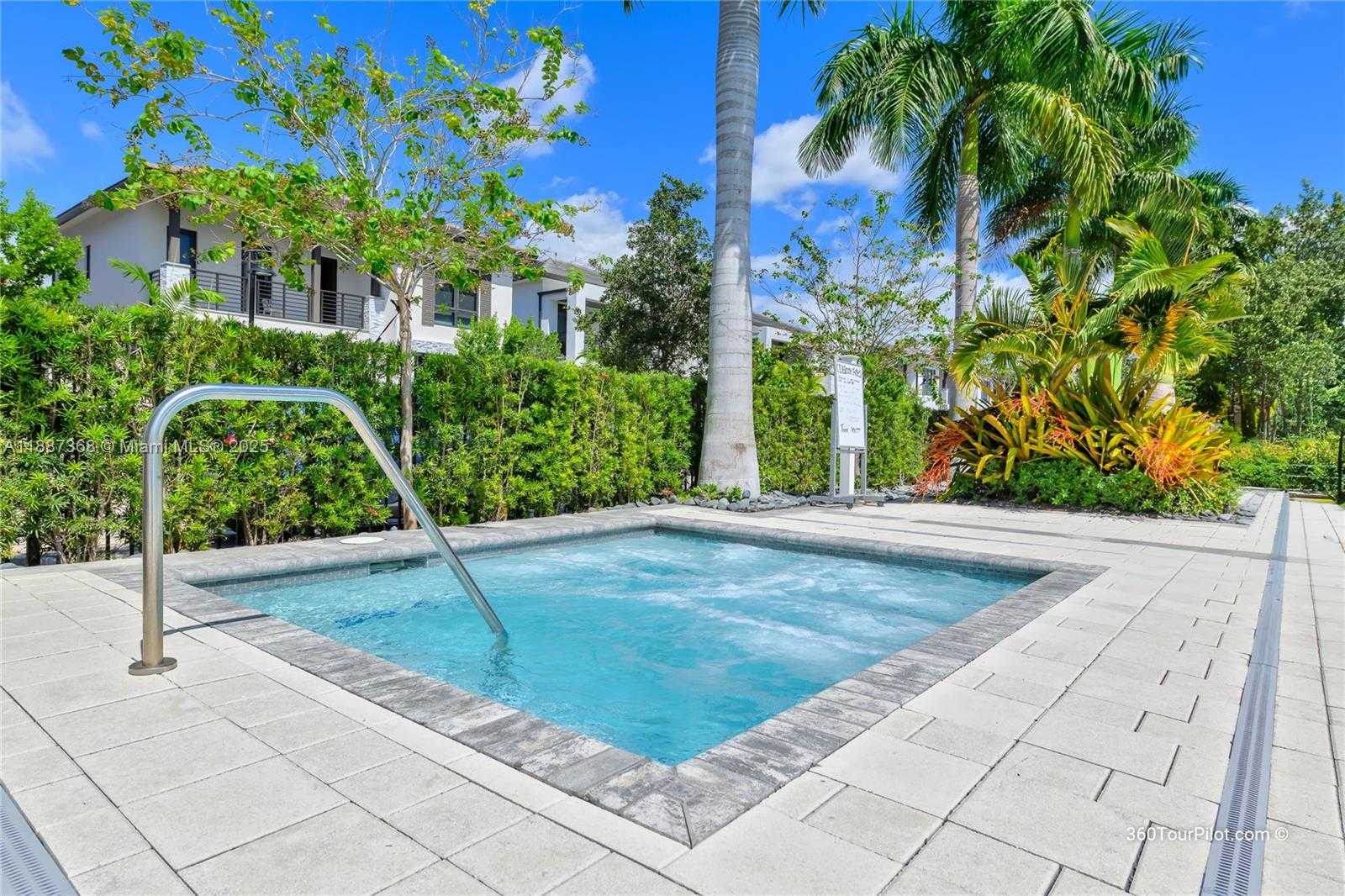 Small Image of 8217 NORTH WEST 46TH ST, Doral Number 36