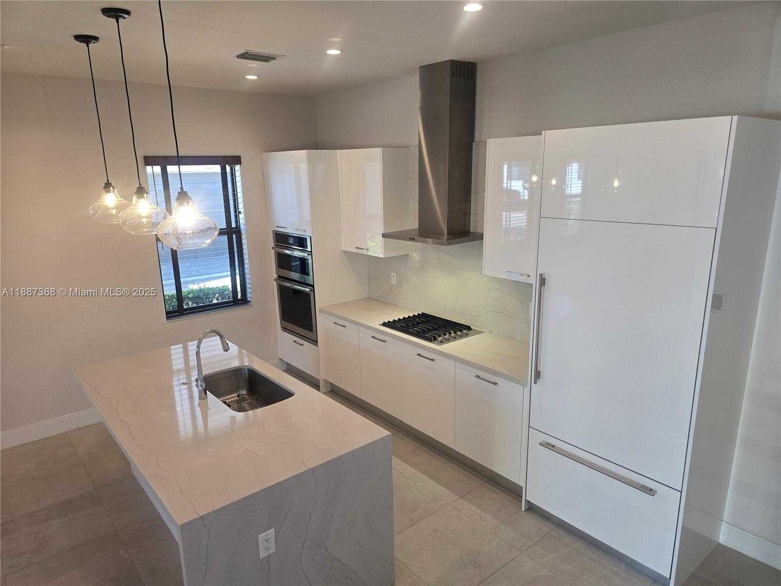 Small Image of 8217 NORTH WEST 46TH ST, Doral Number 4