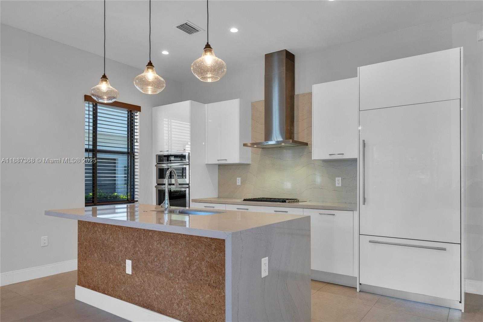 Small Image of 8217 NORTH WEST 46TH ST, Doral Number 8