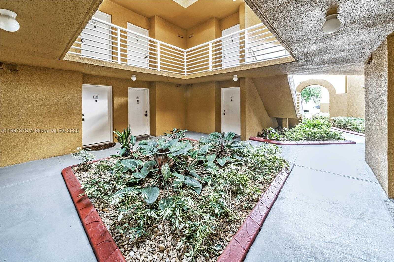 Small Image of 9705 FONTAINEBLEAU BLVD #B107, Miami Number 10