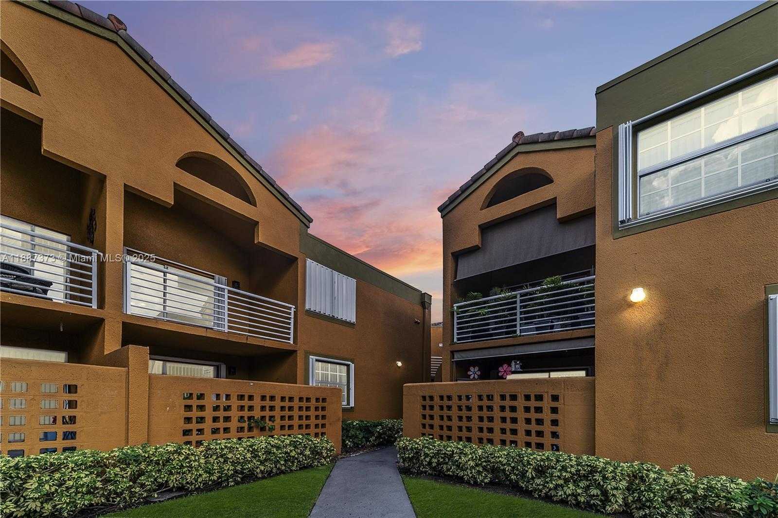 Small Image of 9705 FONTAINEBLEAU BLVD #B107, Miami Number 12