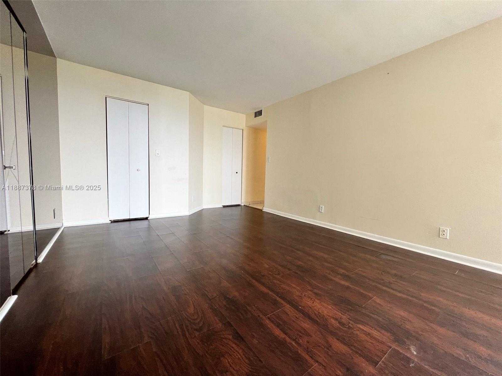 Small Image of 18181 NORTH EAST 31 CT #2705, Aventura Number 6
