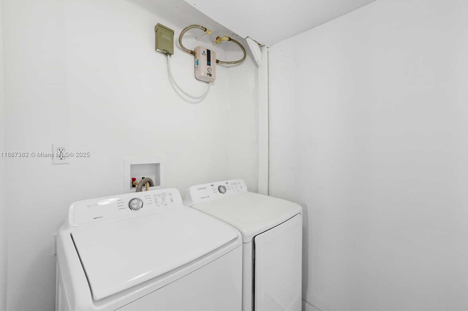 Small Image of 9425 NORTH MIAMI AVE #9425, Miami Shores Number 15
