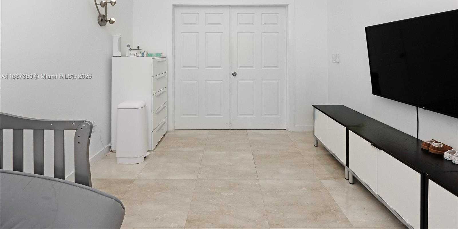 Small Image of 1230 SOUTH 13TH AVE #1230, Hollywood Number 18