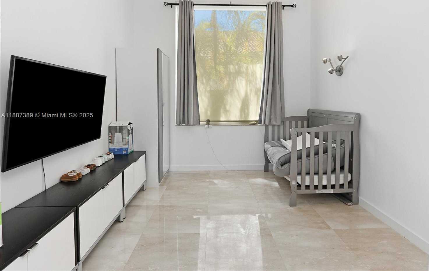 Small Image of 1230 SOUTH 13TH AVE #1230, Hollywood Number 19