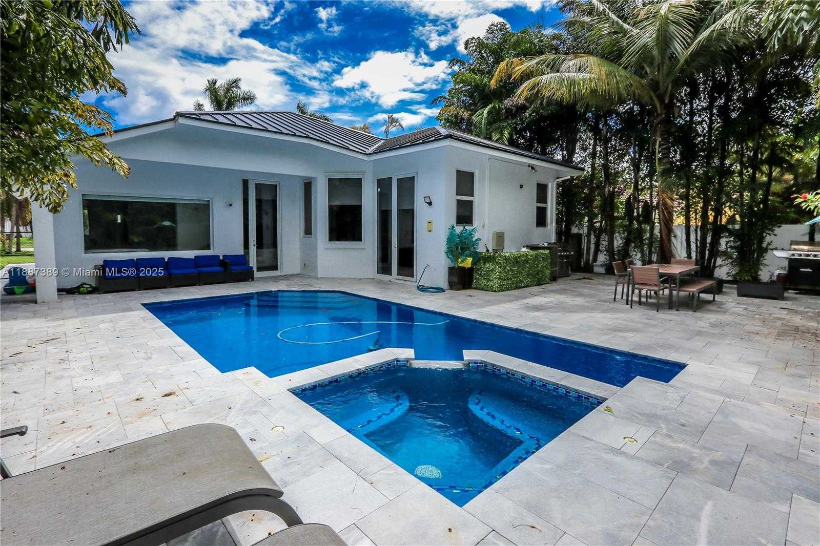 Small Image of 1230 SOUTH 13TH AVE #1230, Hollywood Number 27