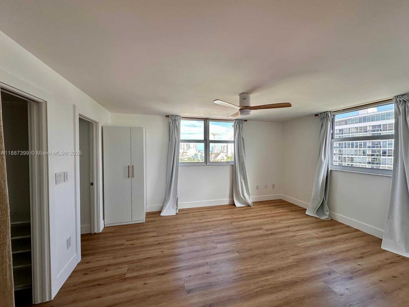 Small Image of 6900 BAY DR #8D, Miami Beach Number 15