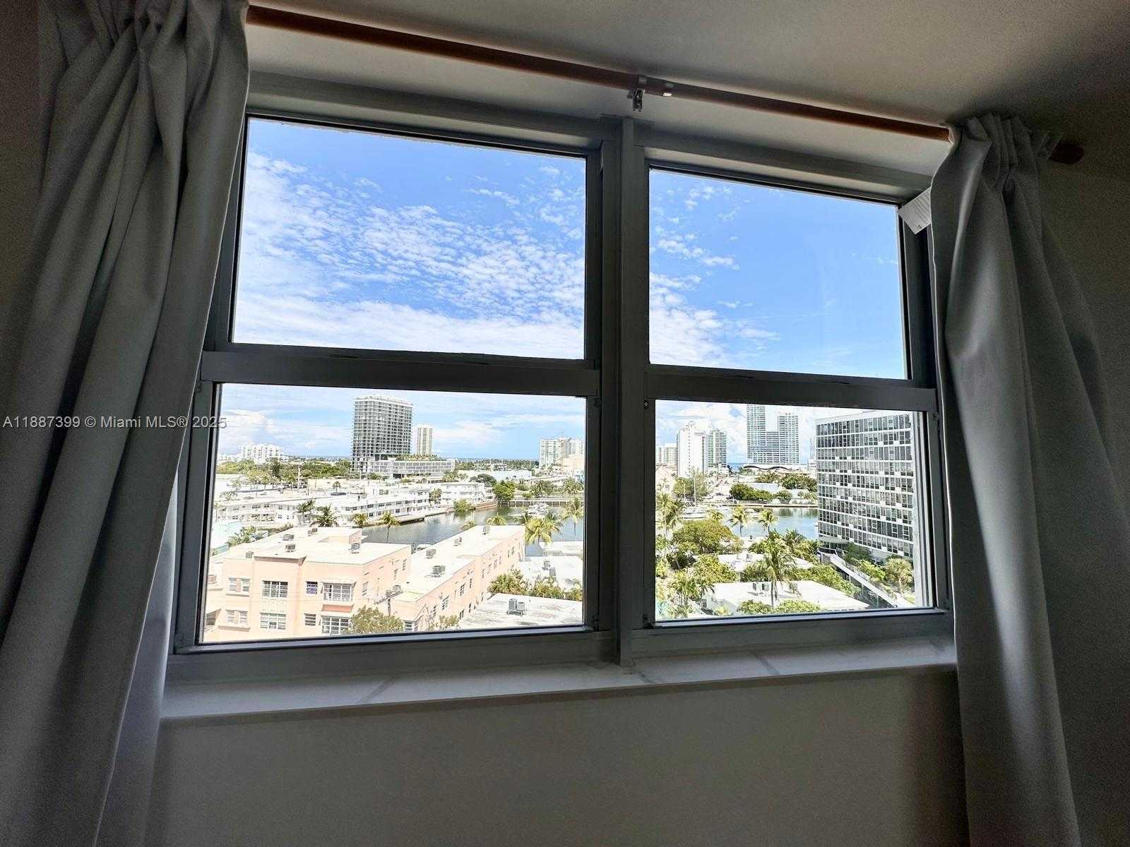 Small Image of 6900 BAY DR #8D, Miami Beach Number 16