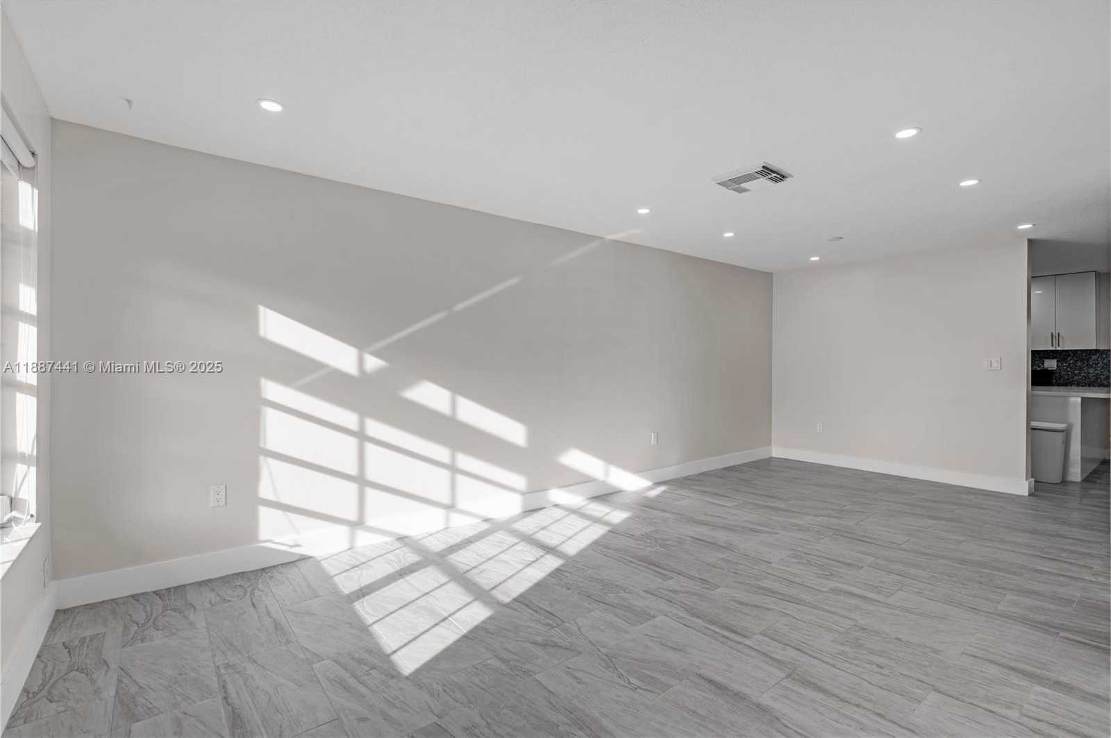 Small Image of 6023 SOUTH WEST 133RD CT, Miami Number 11
