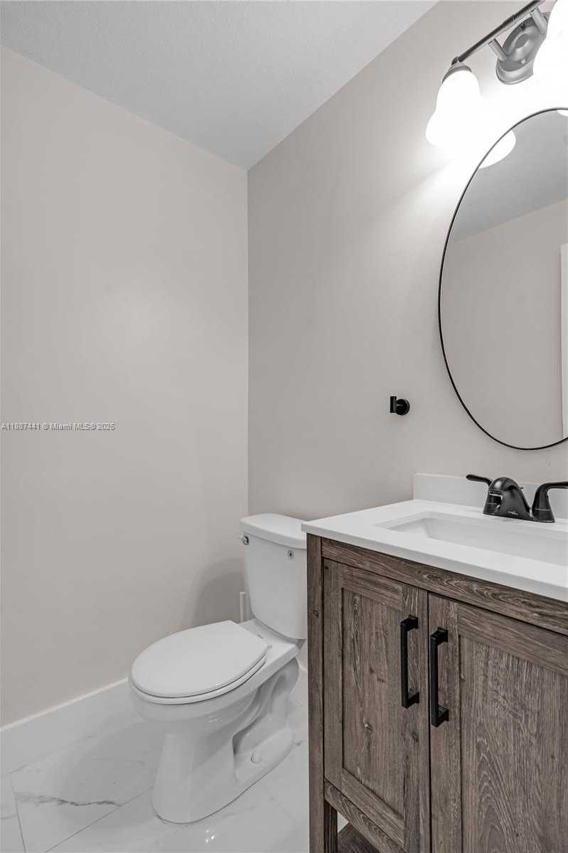 Small Image of 6023 SOUTH WEST 133RD CT, Miami Number 14