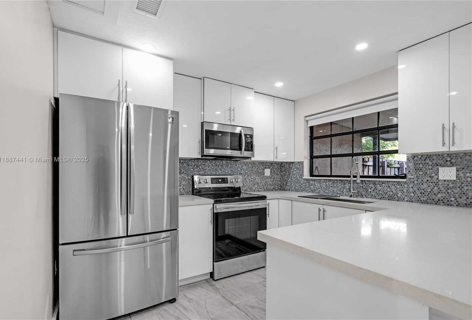Small Image of 6023 SOUTH WEST 133RD CT, Miami Number 19