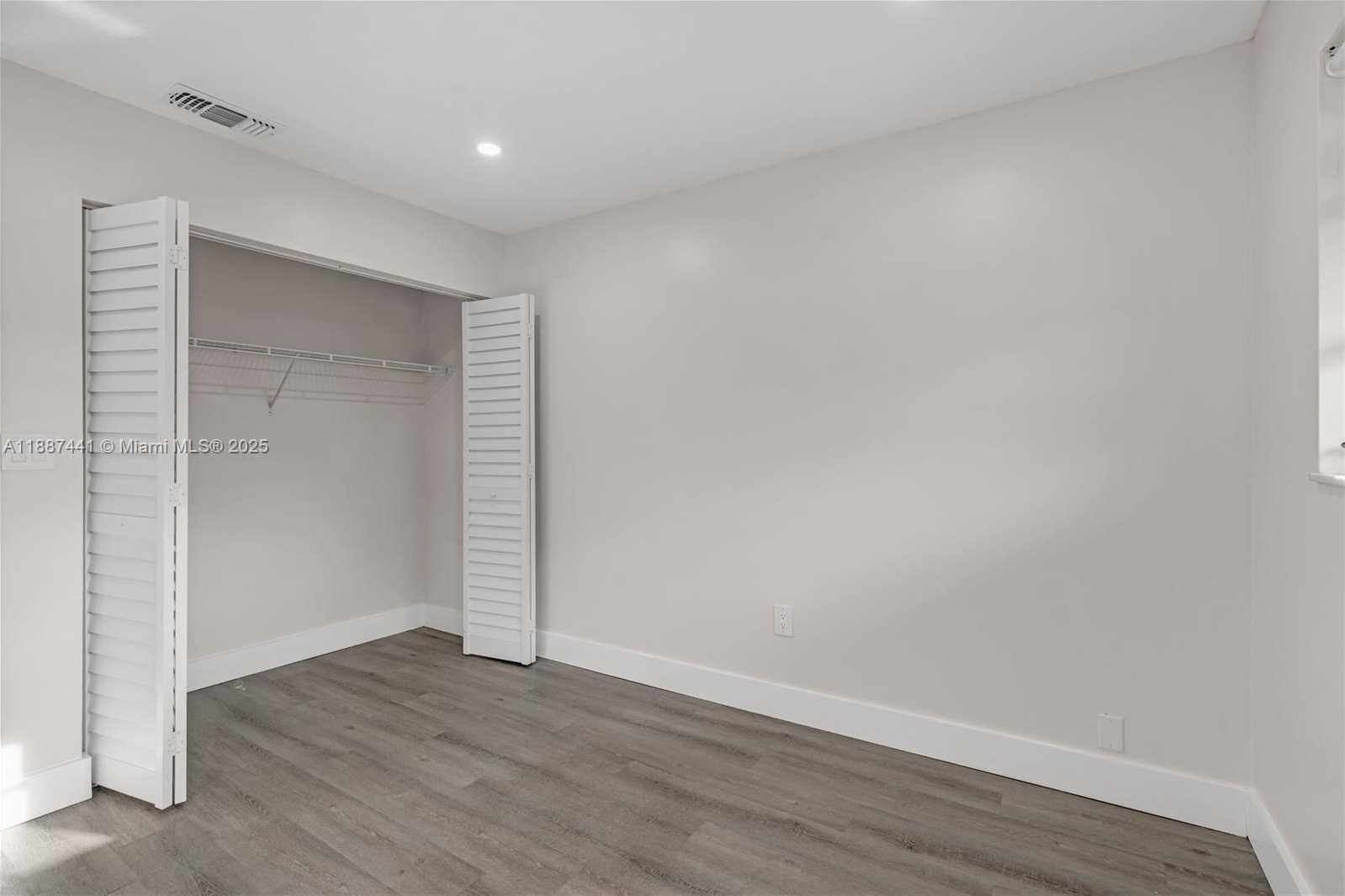 Small Image of 6023 SOUTH WEST 133RD CT, Miami Number 29