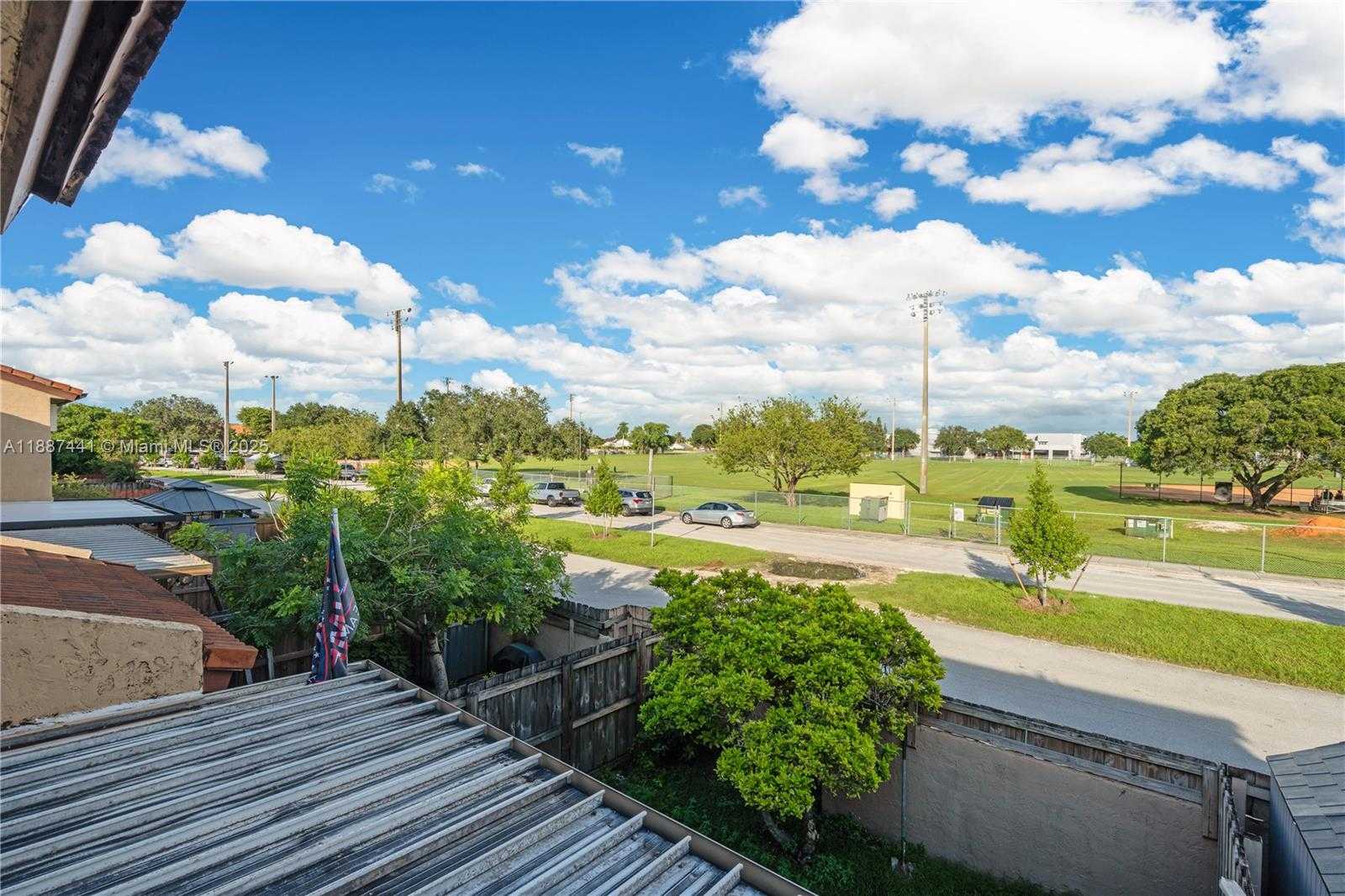 Small Image of 6023 SOUTH WEST 133RD CT, Miami Number 33