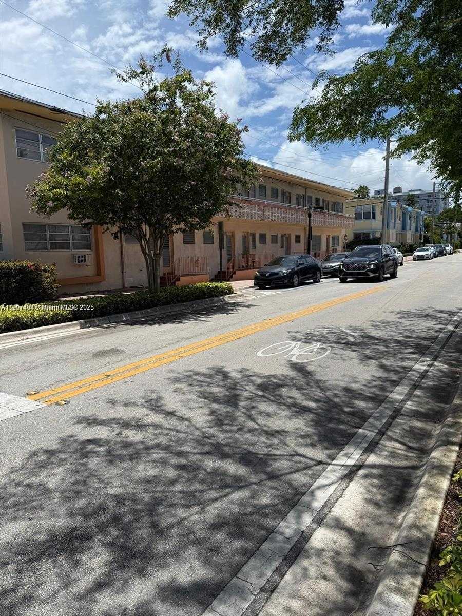 Small Image of 1060 PENNSYLVANIA AVE #18, Miami Beach Number 12