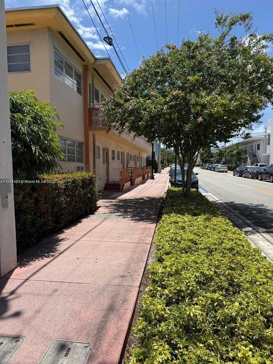 Small Image of 1060 PENNSYLVANIA AVE #18, Miami Beach Number 13