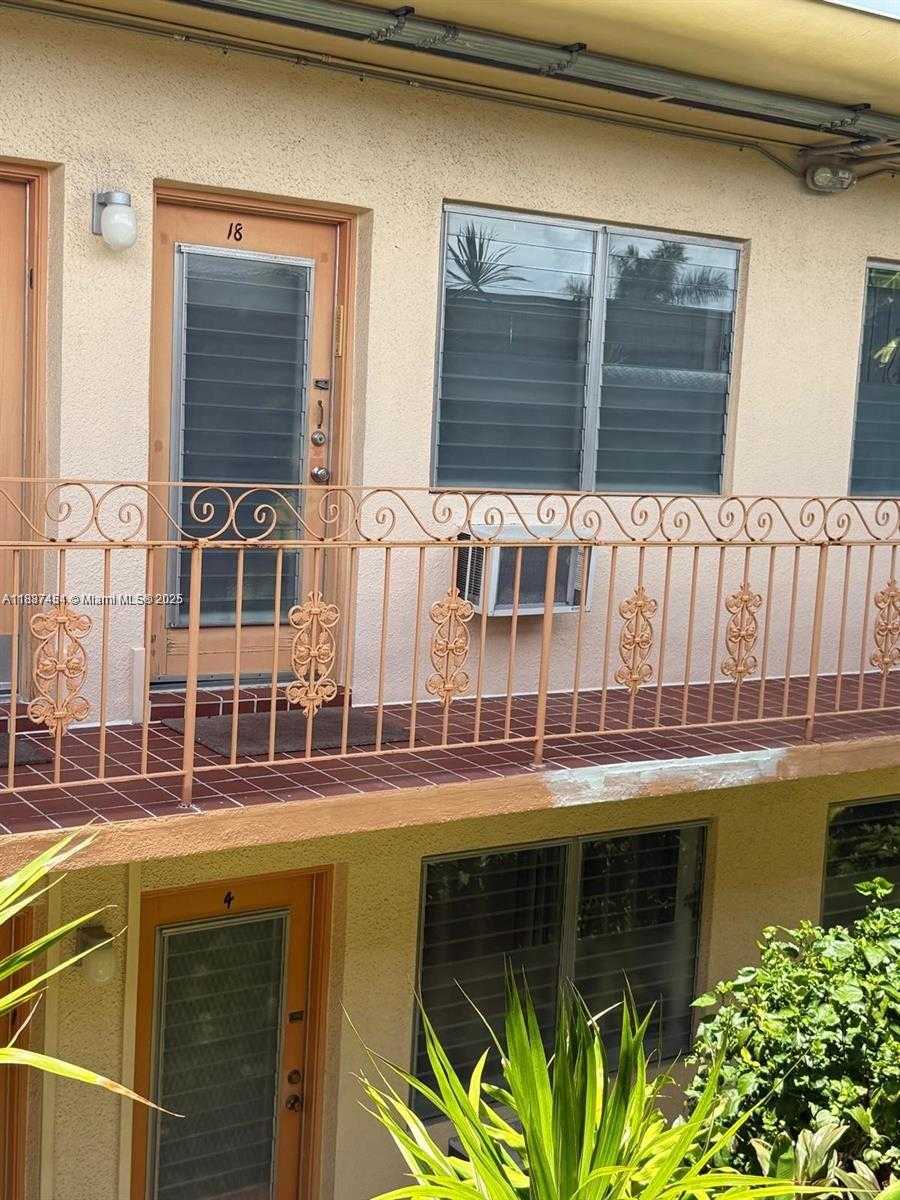 Small Image of 1060 PENNSYLVANIA AVE #18, Miami Beach Number 18